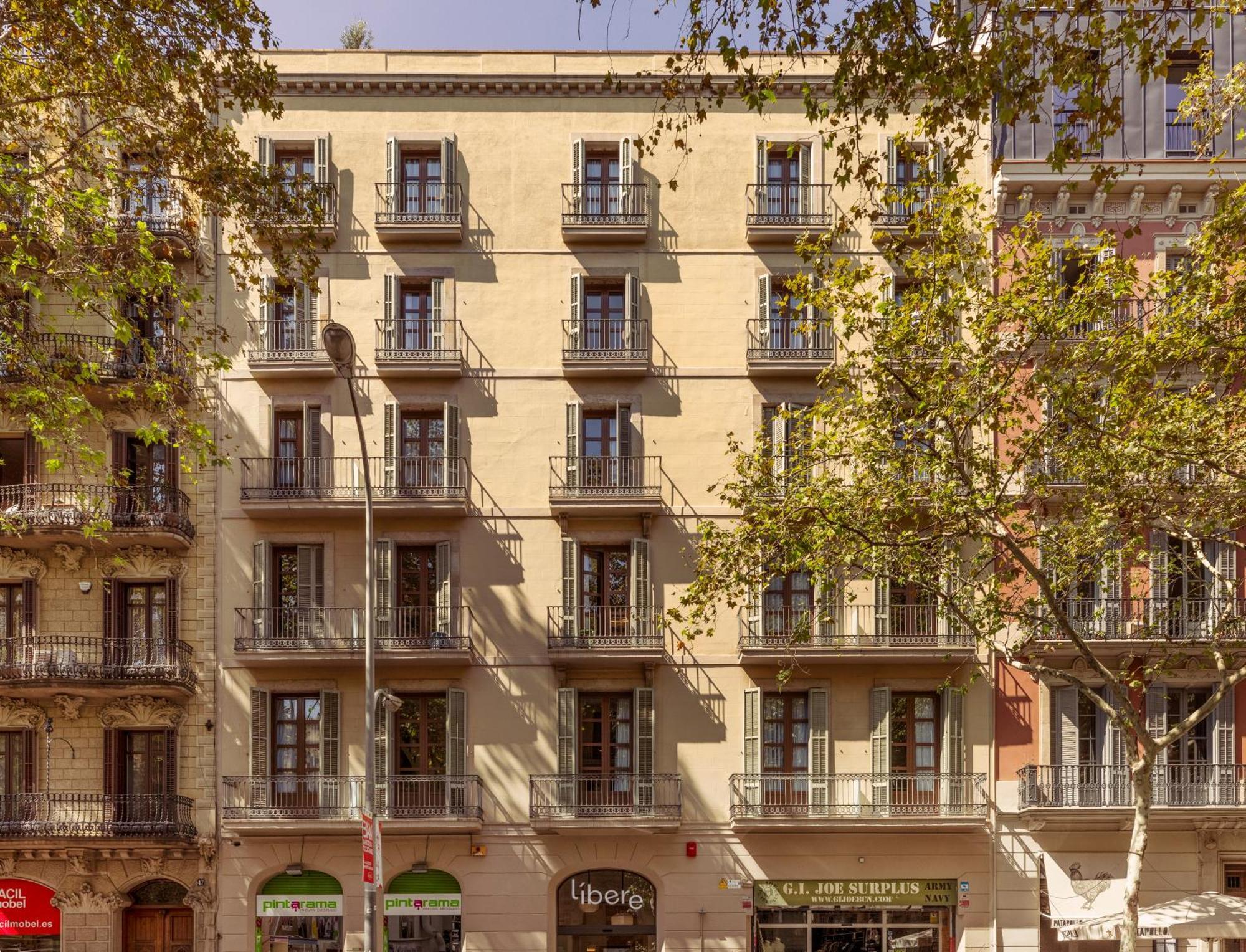 Libere Barcelona Sant Antoni Aparthotel Exteriör bild