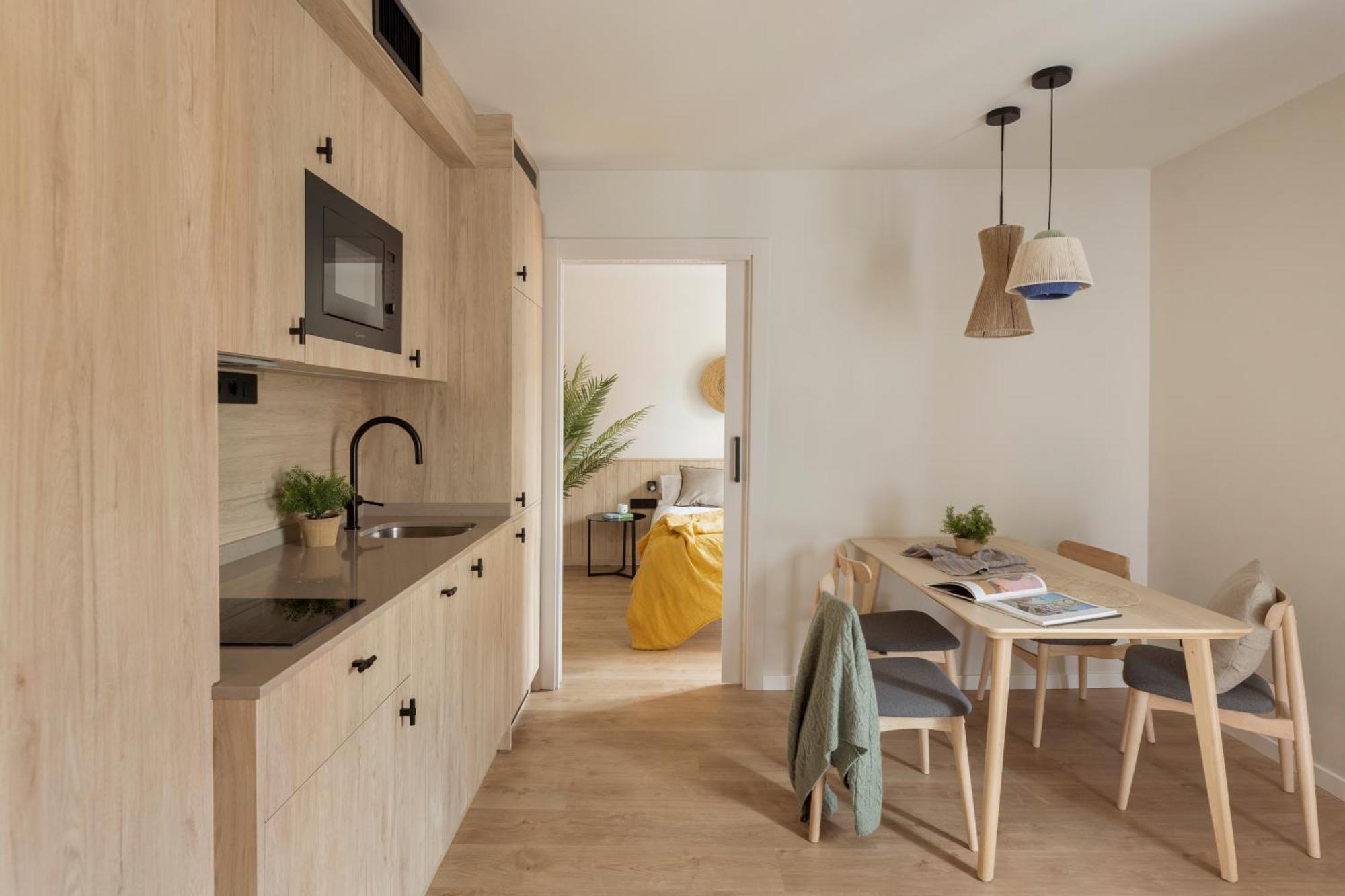 Libere Barcelona Sant Antoni Aparthotel Exteriör bild