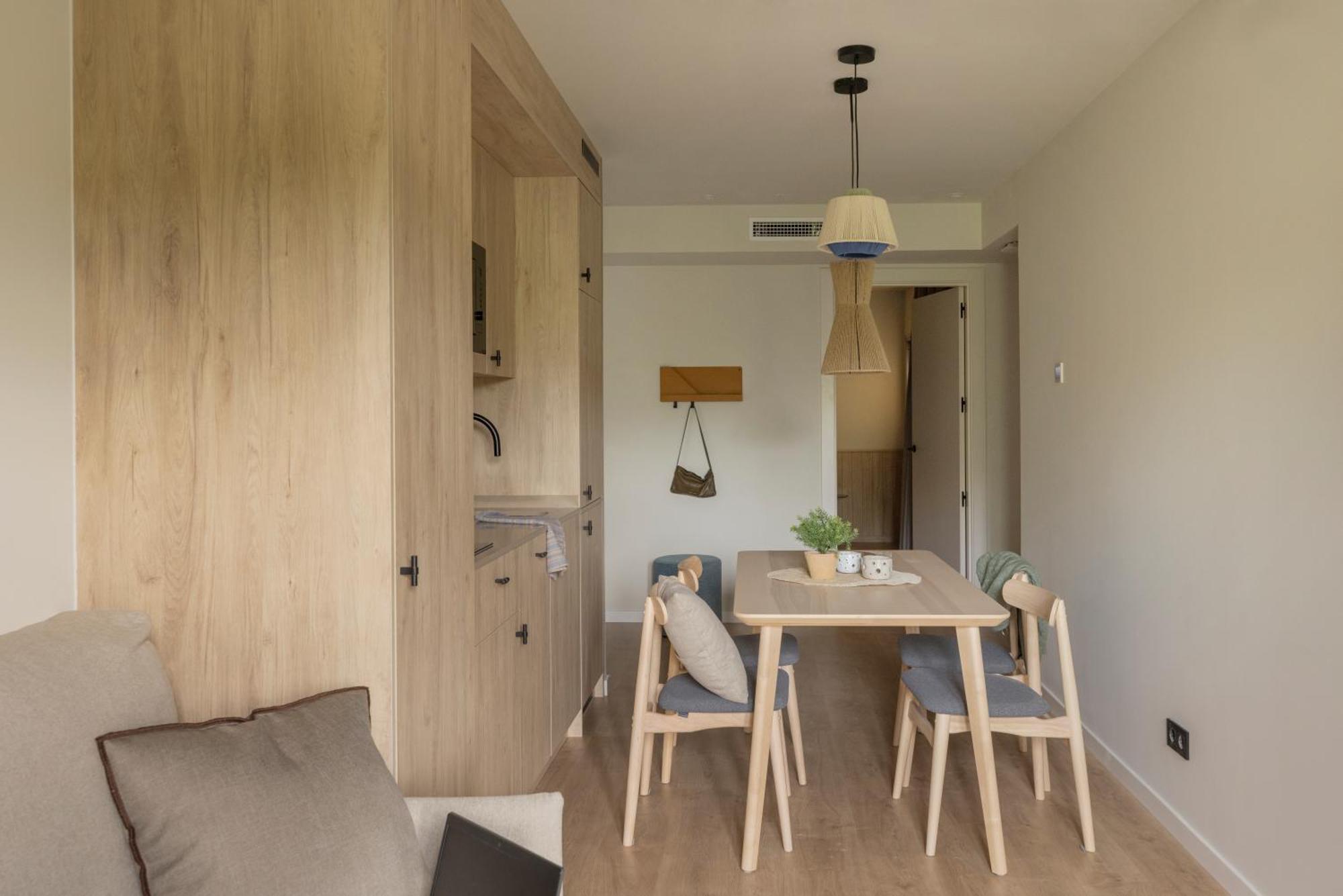 Libere Barcelona Sant Antoni Aparthotel Rum bild