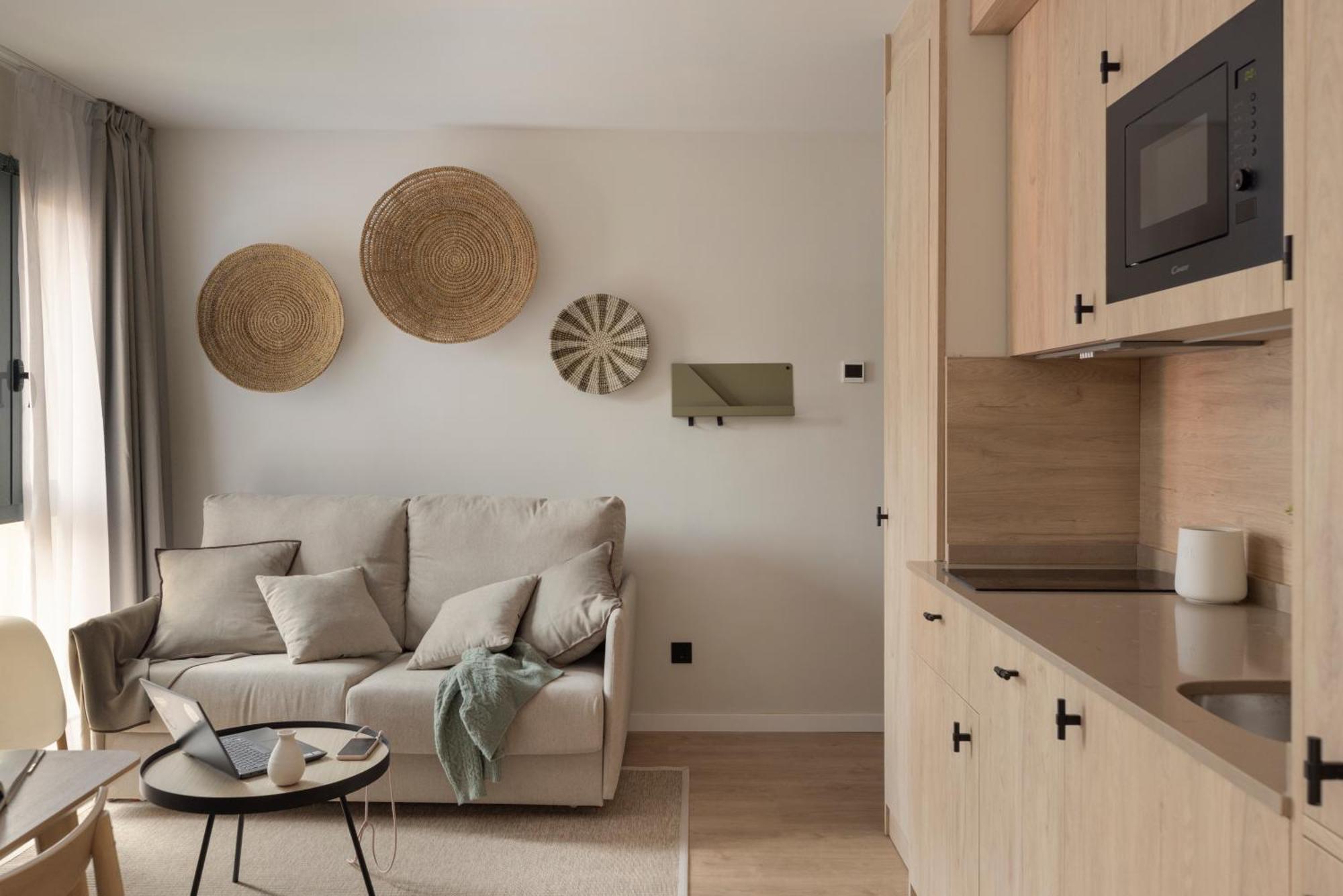 Libere Barcelona Sant Antoni Aparthotel Rum bild