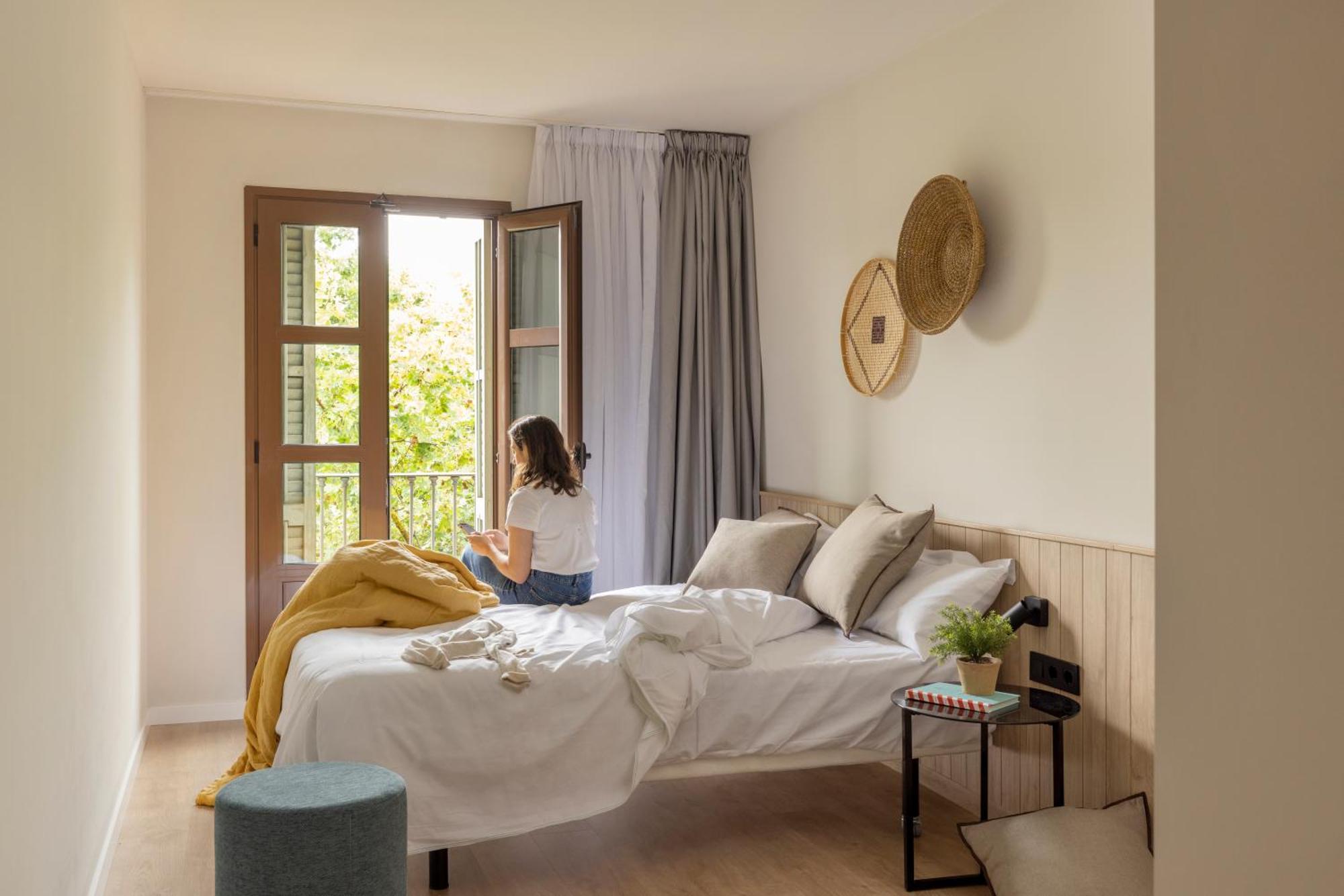 Libere Barcelona Sant Antoni Aparthotel Rum bild