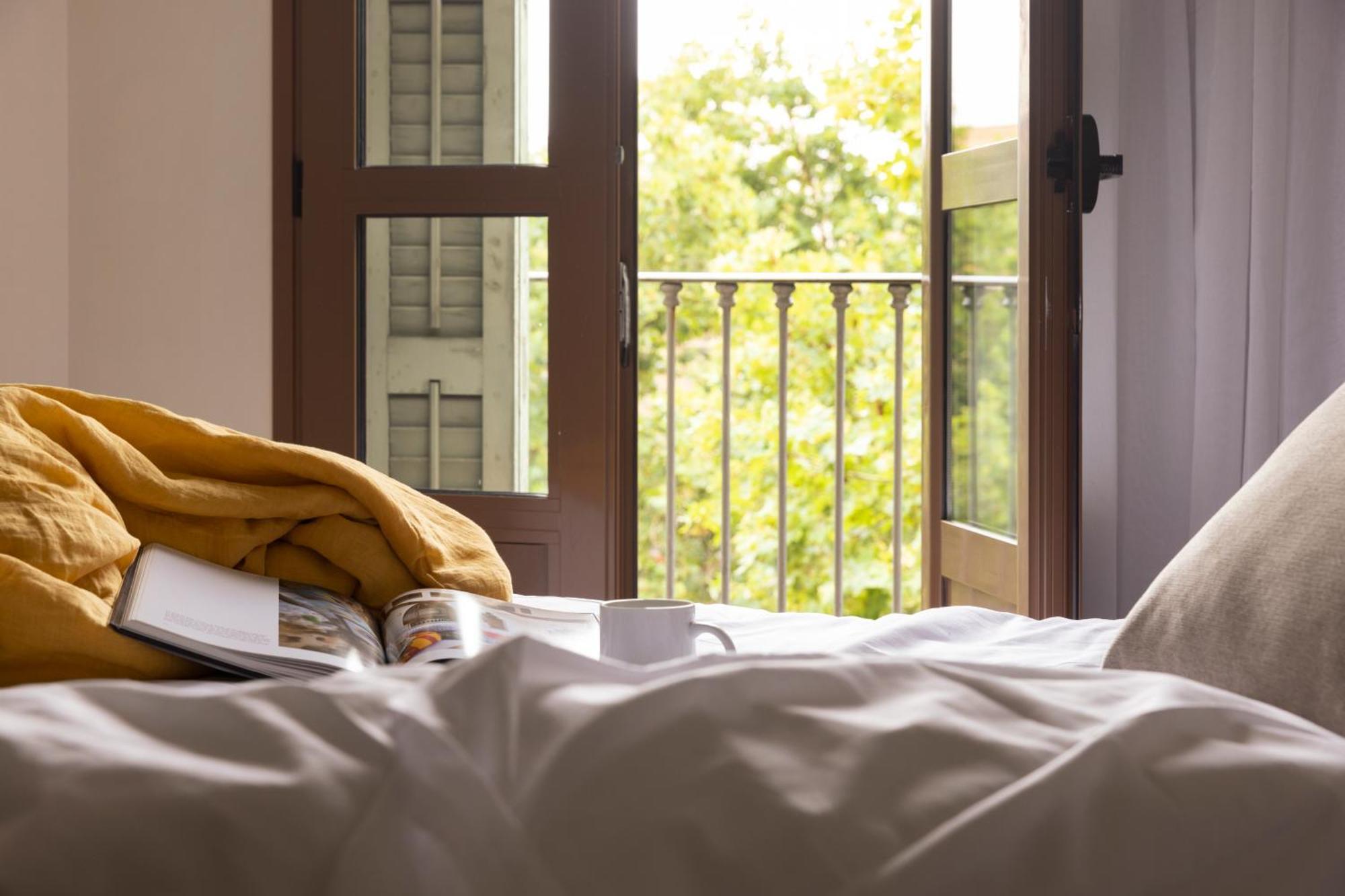 Libere Barcelona Sant Antoni Aparthotel Exteriör bild