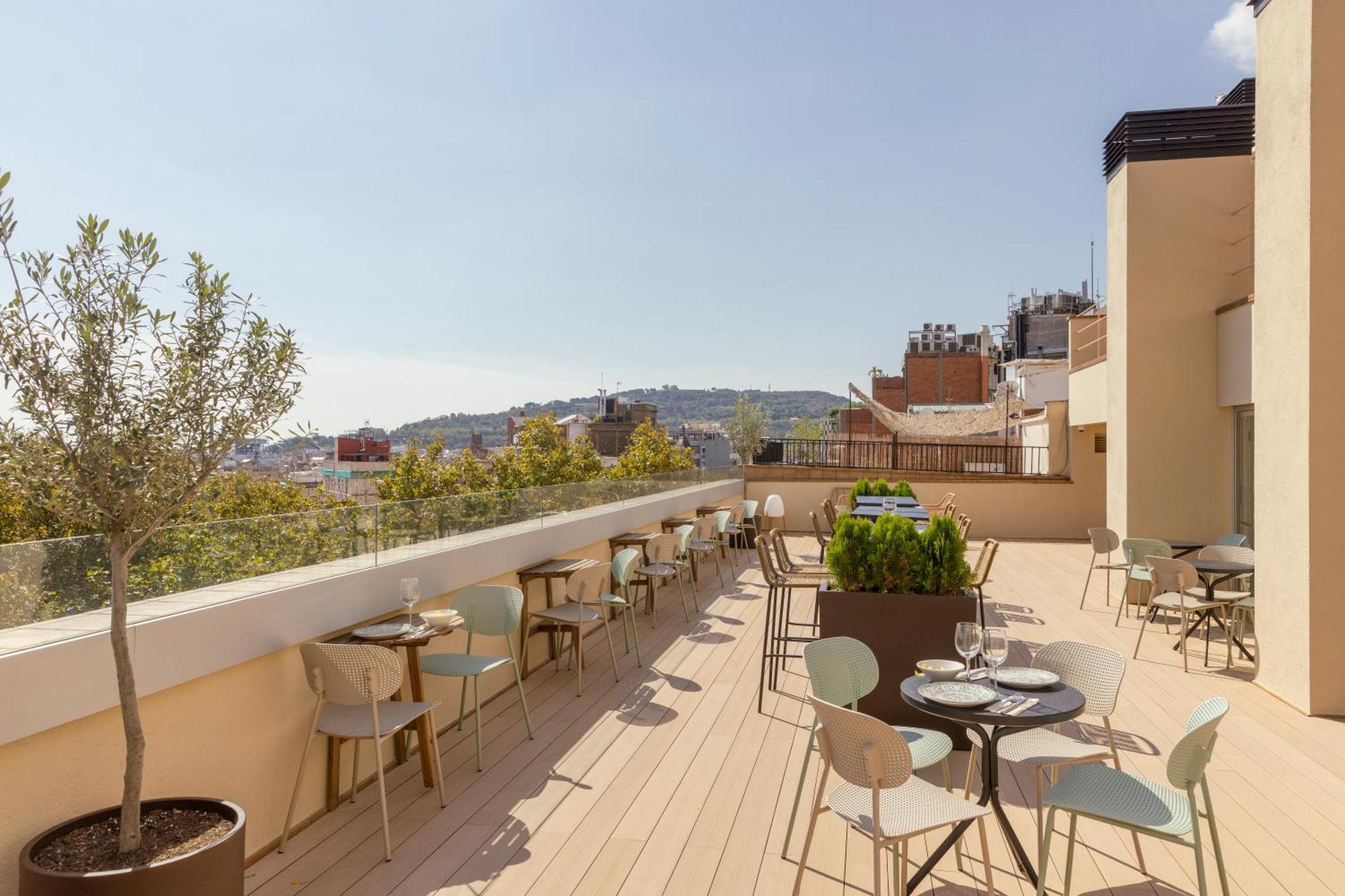 Libere Barcelona Sant Antoni Aparthotel Exteriör bild